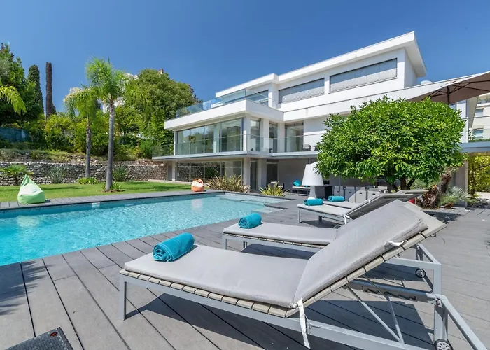 Cannes Gorgeous Private Modern Villa With Swimming Pool